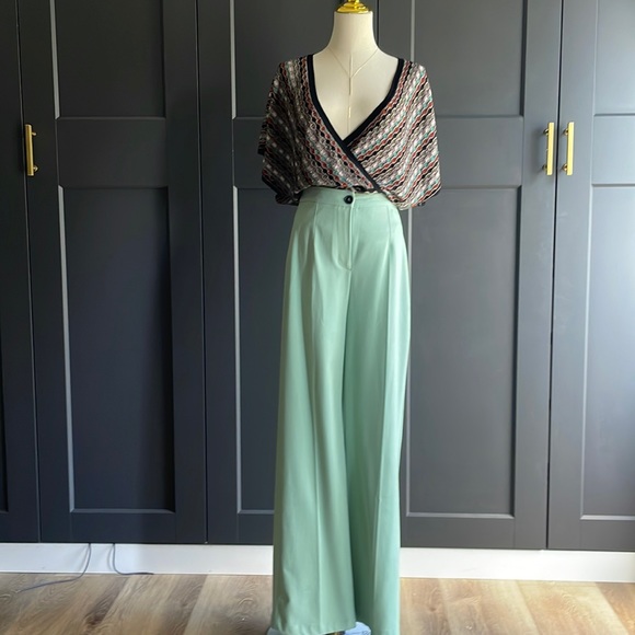 Vintage jewl tone Missoni Sweater - Picture 2 of 8